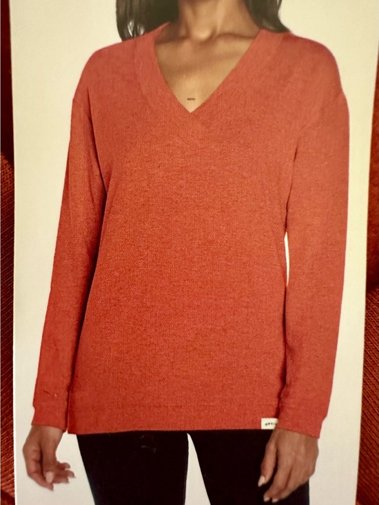 Orvis Sweaters - Orvis Women's V-Neck Sweater in Rust Orange